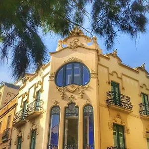 2* Hotel Noucentista